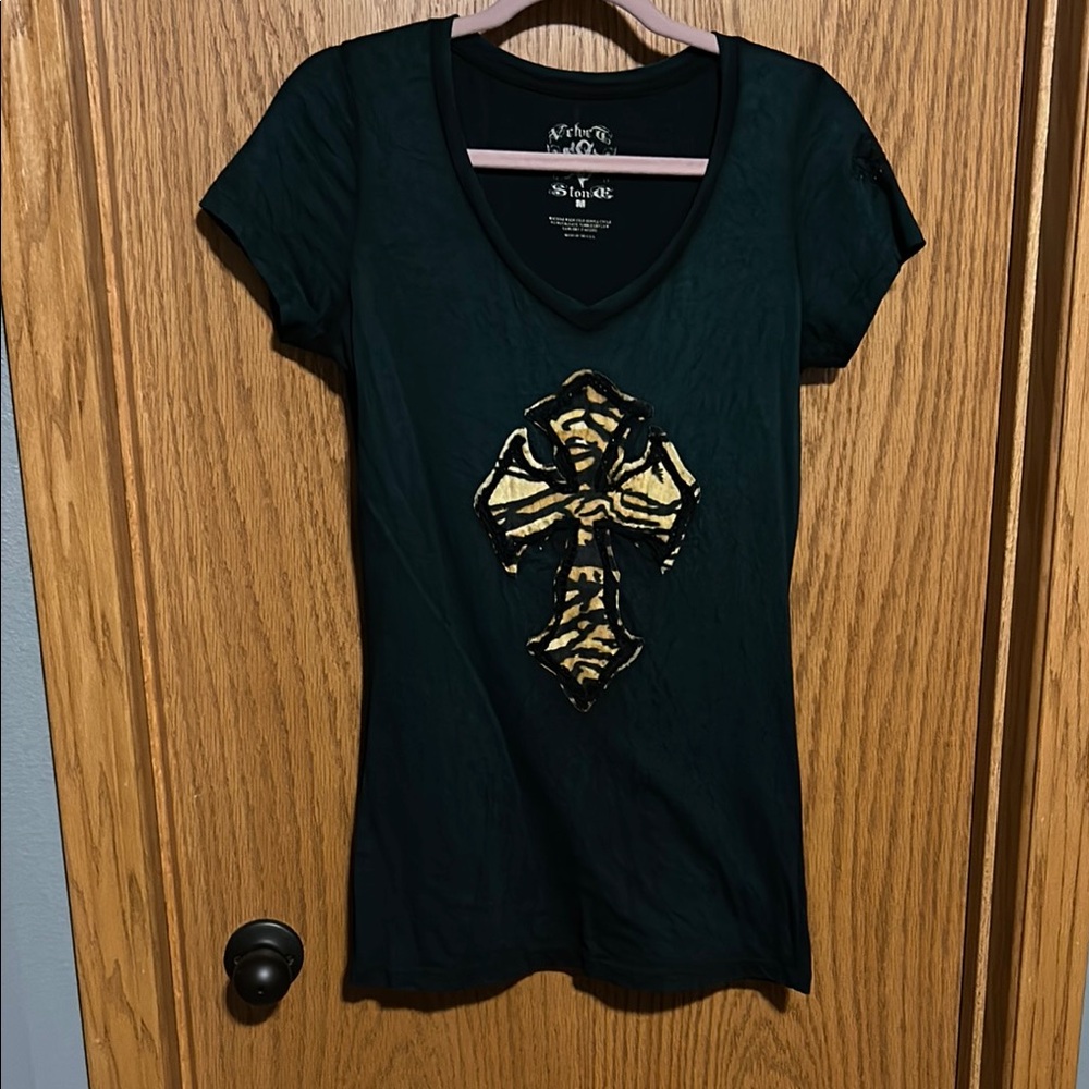 Velvet Stone Black and Gold Fitted Short Sleeve Graphic Tee
